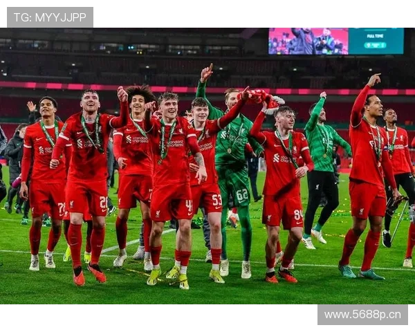 曼联体系僵局加剧,虽表现有所回暖但稳定性面临考验 曼联体系僵局加剧,虽表现有所回暖但稳定性面临考验