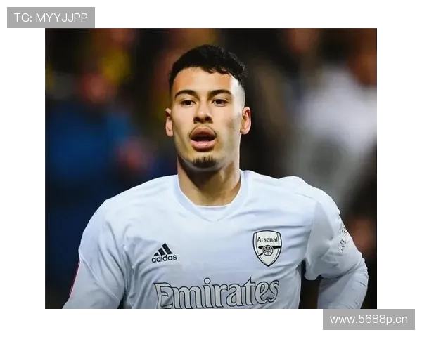 马丁内利在巴西新生代锋线竞争中的定位解析 马丁内利在巴西新生代锋线竞争中的定位解析