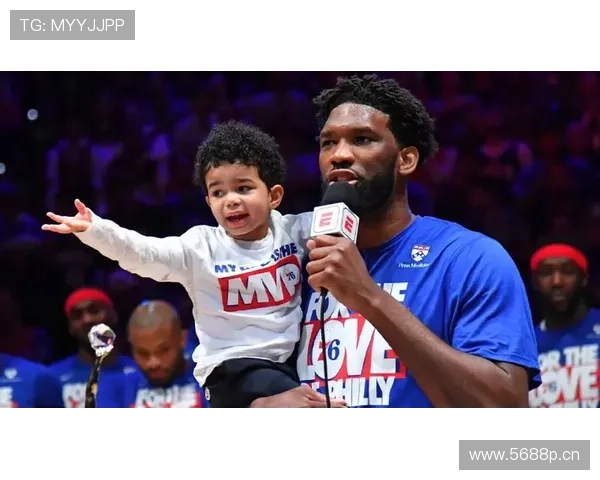 恩比德休赛期天天吃牛排配香槟，训练馆打卡照却瘦成闪电